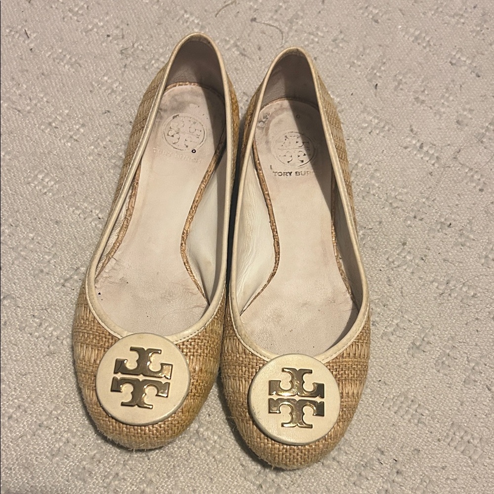 Tory Burch Woven Beige Loafers